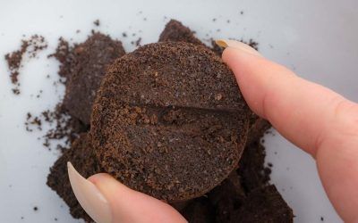 Un grupo de científicos han descubierto un uso práctico para los posos de café